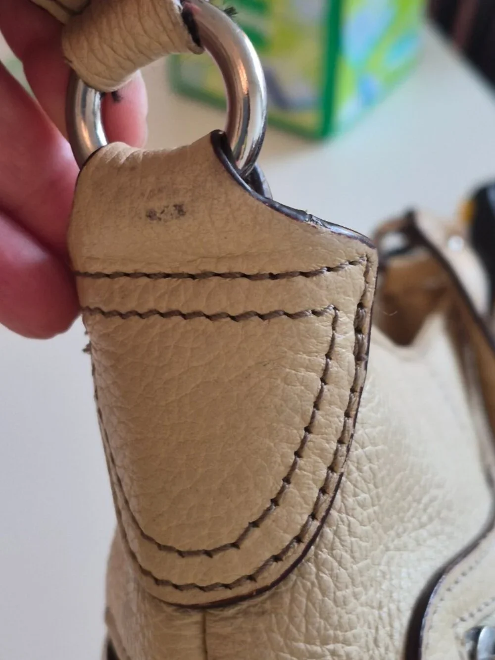 Tignanello Cream Pebbled Leather Crossbody Bag Multi Pocket Adjustable Strap